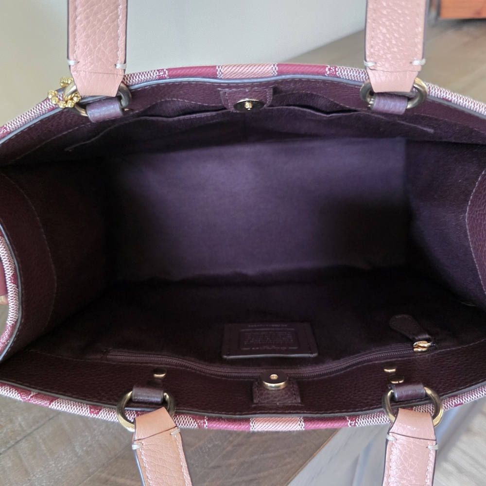 Coach Field Tote 22 Wine Multi Signature Jacquard & Leather Tote/Crossbody Bag - Picture 12 of 15